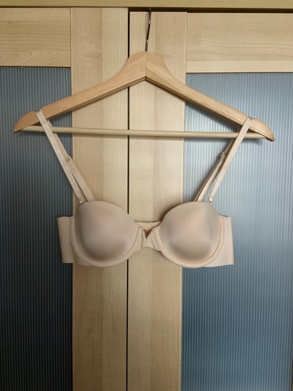 Victoria's Secret Illusions Lightly Lined Smooth Strapless Bra